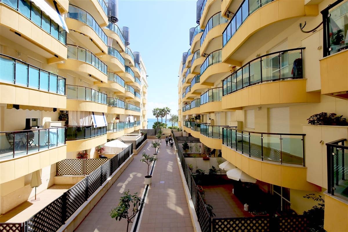 Apartamento de 1 habitación en Estepona en venta - 310.000 € (Ref: 9770052)