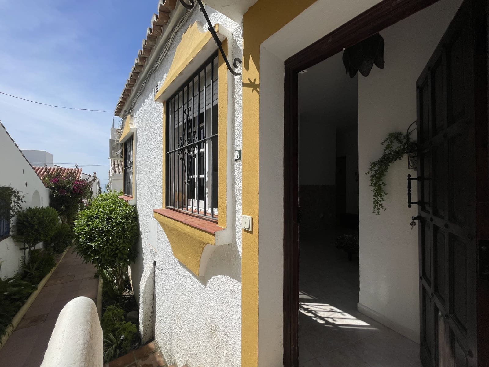 1 makuuhuone Omakotitalo myytävänä paikassa Estepona - 234 000 € (Ref: 9789441)