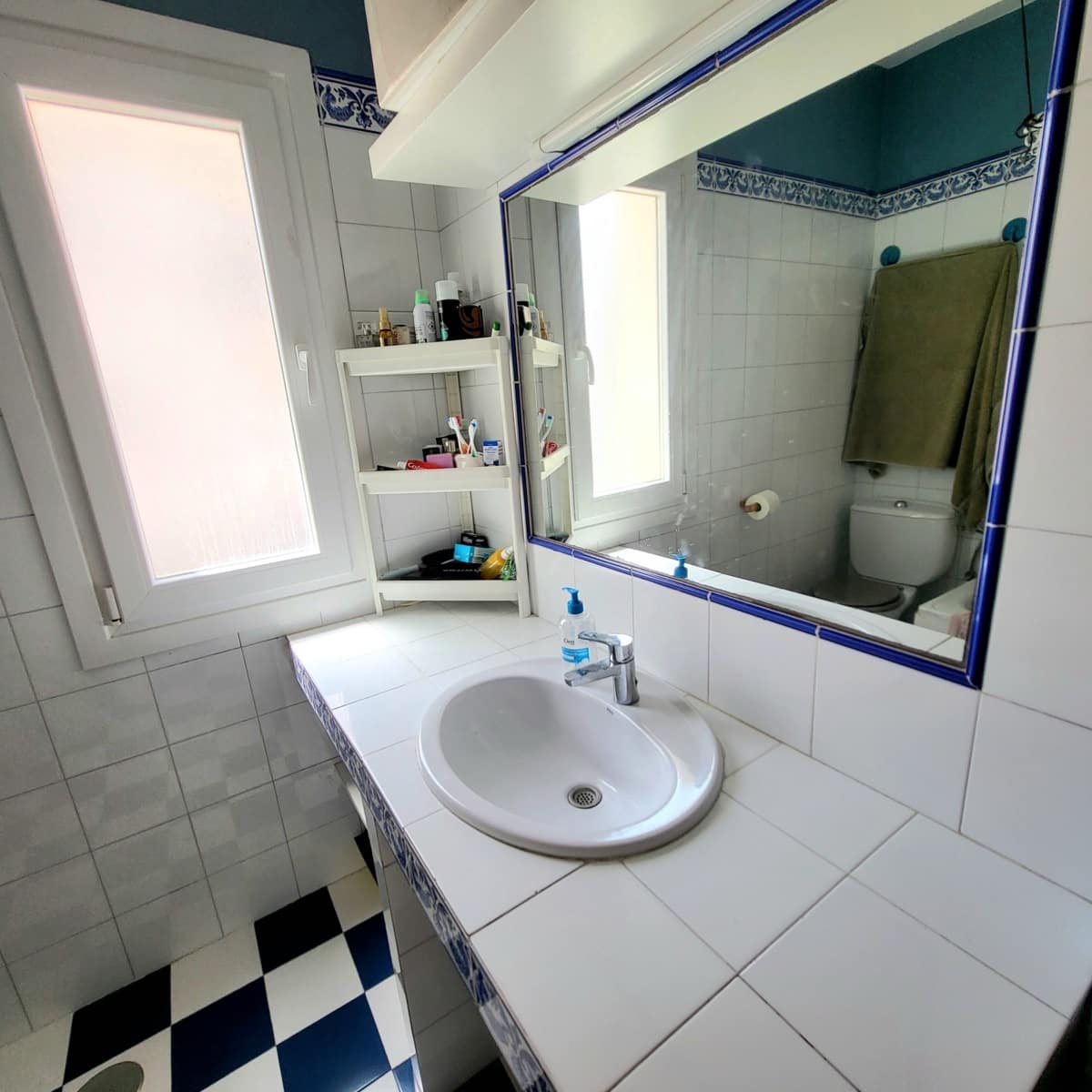 4 bedroom Semi-detached Villa for sale in Manilva with garage - € 320,000 (Ref: 9793372)