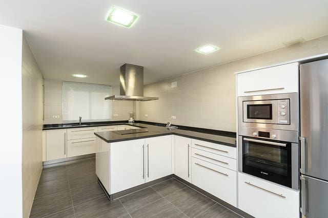 3 slaapkamer Penthouse te koop in Guadalmina Alta, Marbella met zwembad garage - € 610.000 (Ref: 9797987)