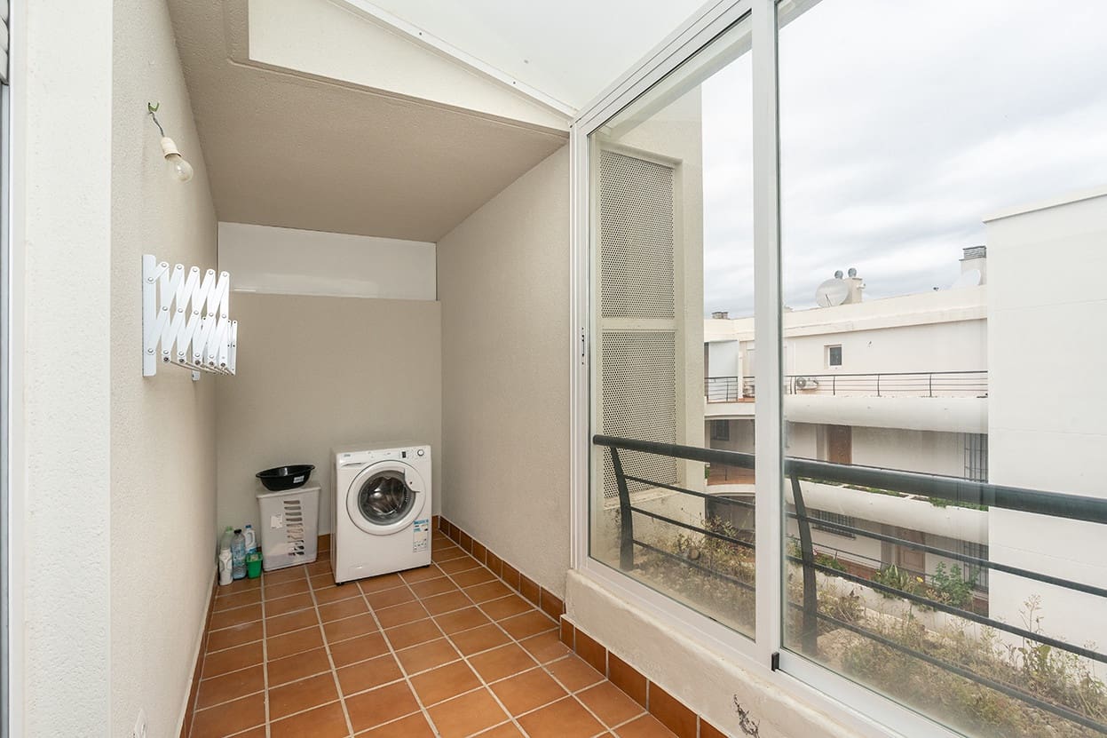 3 soveværelse Penthouse til salg i Guadalmina med swimmingpool garage - € 610.000 (Ref: 9797987)