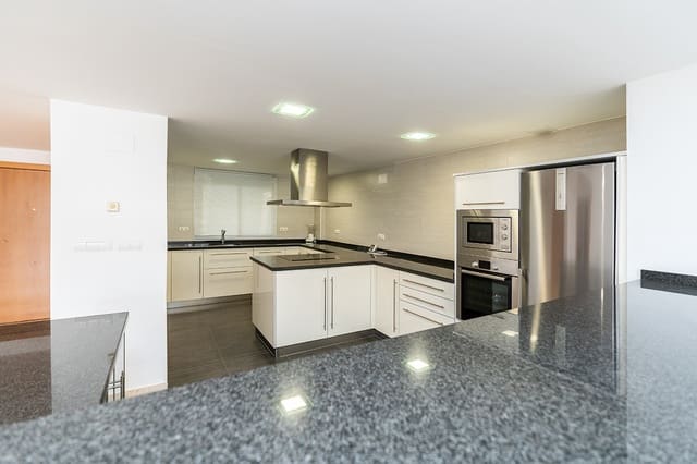 3 slaapkamer Penthouse te koop in Guadalmina Alta, Marbella met zwembad garage - € 610.000 (Ref: 9797987)