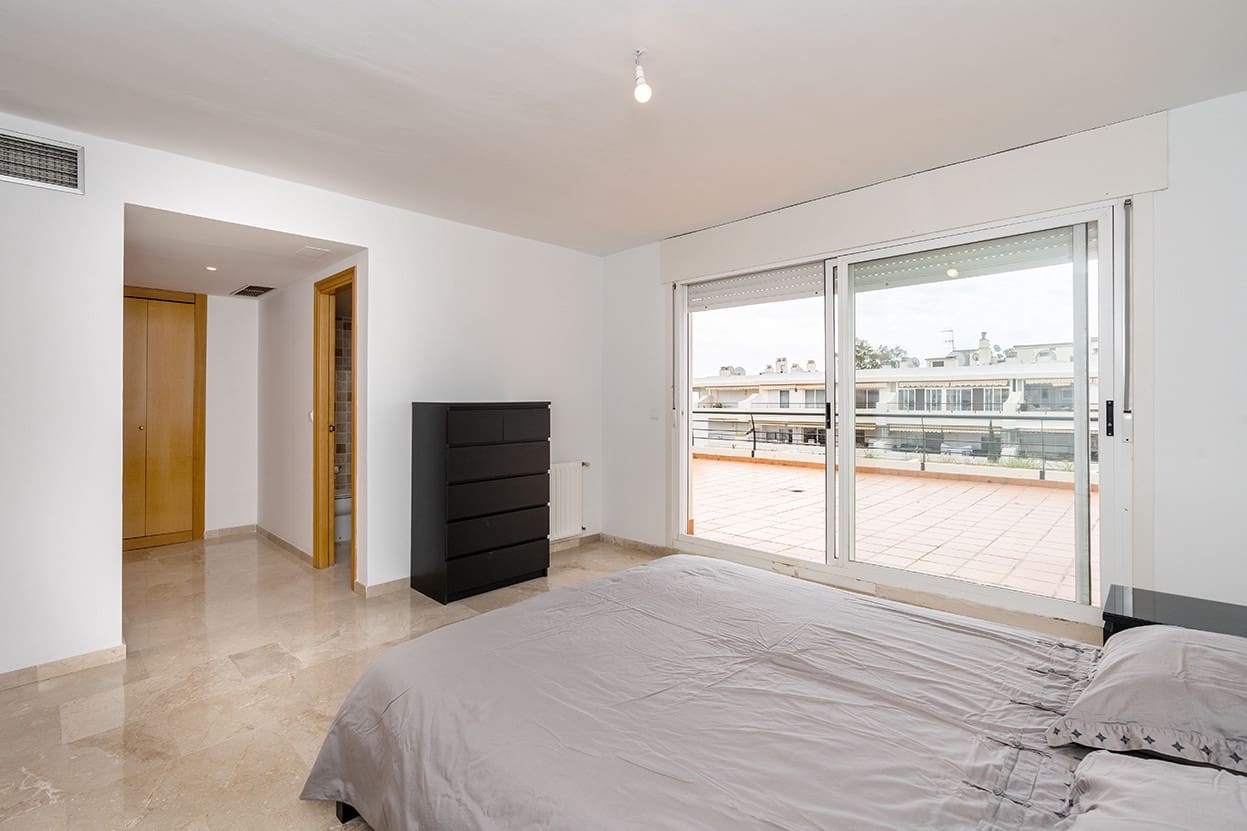 3 soveværelse Penthouse til salg i Guadalmina med swimmingpool garage - € 610.000 (Ref: 9797987)