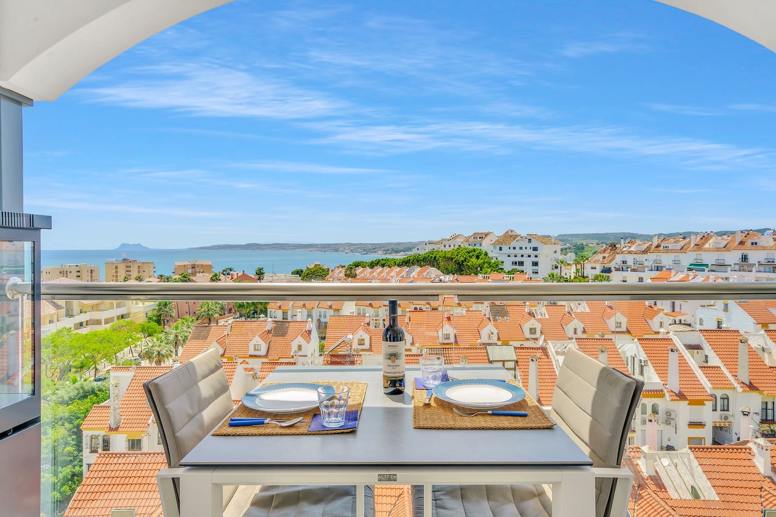 3 bedroom Penthouse for sale in Estepona with pool garage - € 549,000 (Ref: 9805266)