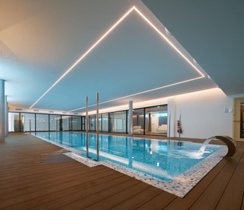 3 chambre Appartement à vendre à Estepona avec piscine garage - 2 650 000 € (Ref: 9805714)