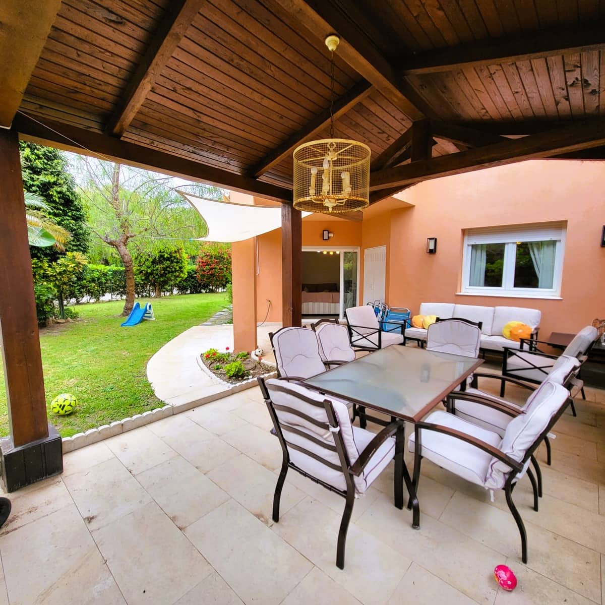 3 Zimmer Doppelhaus zu verkaufen in Manilva mit Pool Garage - 495.000 € (Ref: 9807471)