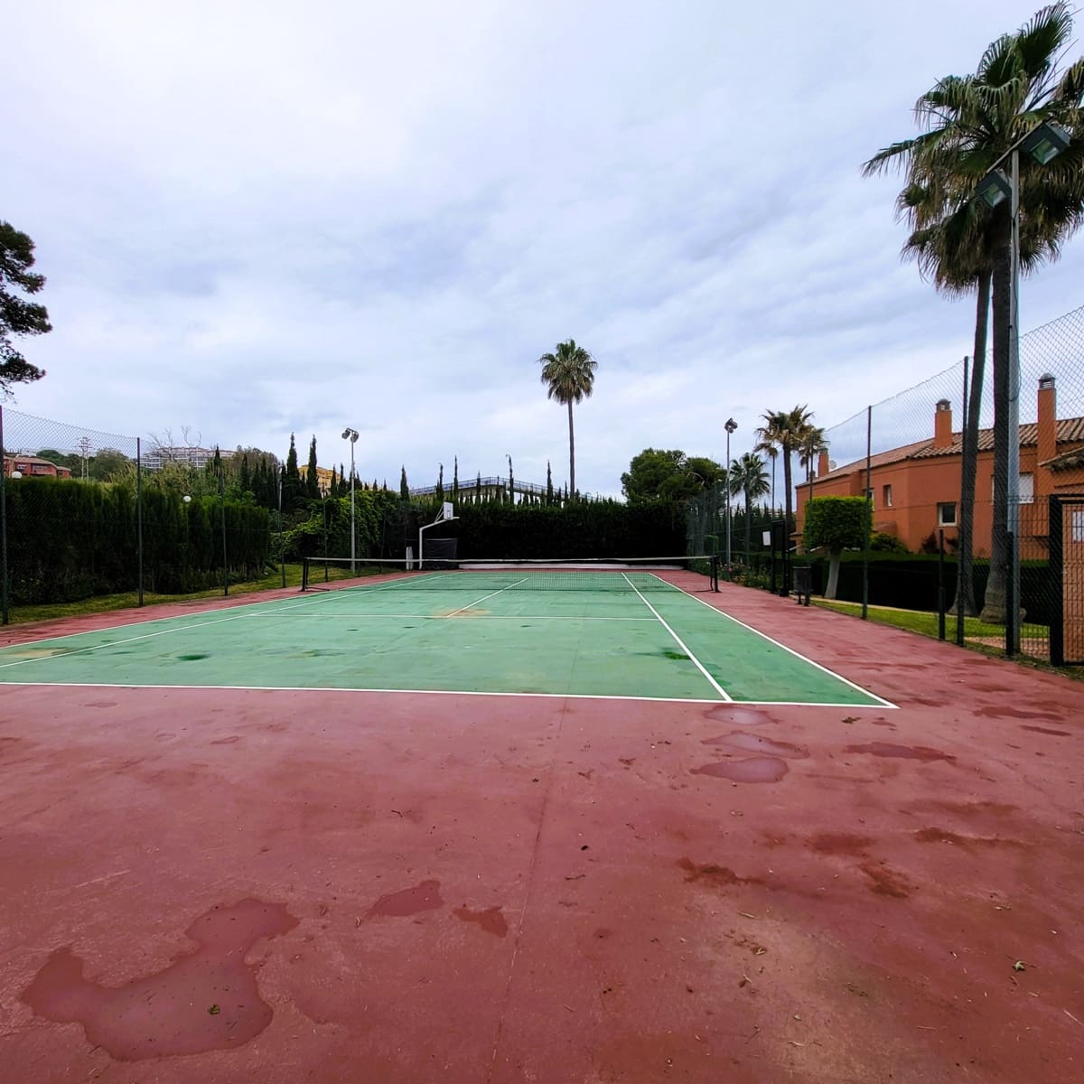 3 Zimmer Doppelhaus zu verkaufen in Manilva mit Pool Garage - 495.000 € (Ref: 9807471)