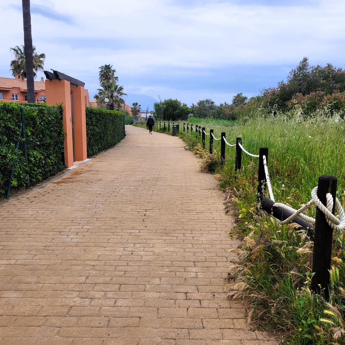 3 Zimmer Doppelhaus zu verkaufen in Manilva mit Pool Garage - 495.000 € (Ref: 9807471)