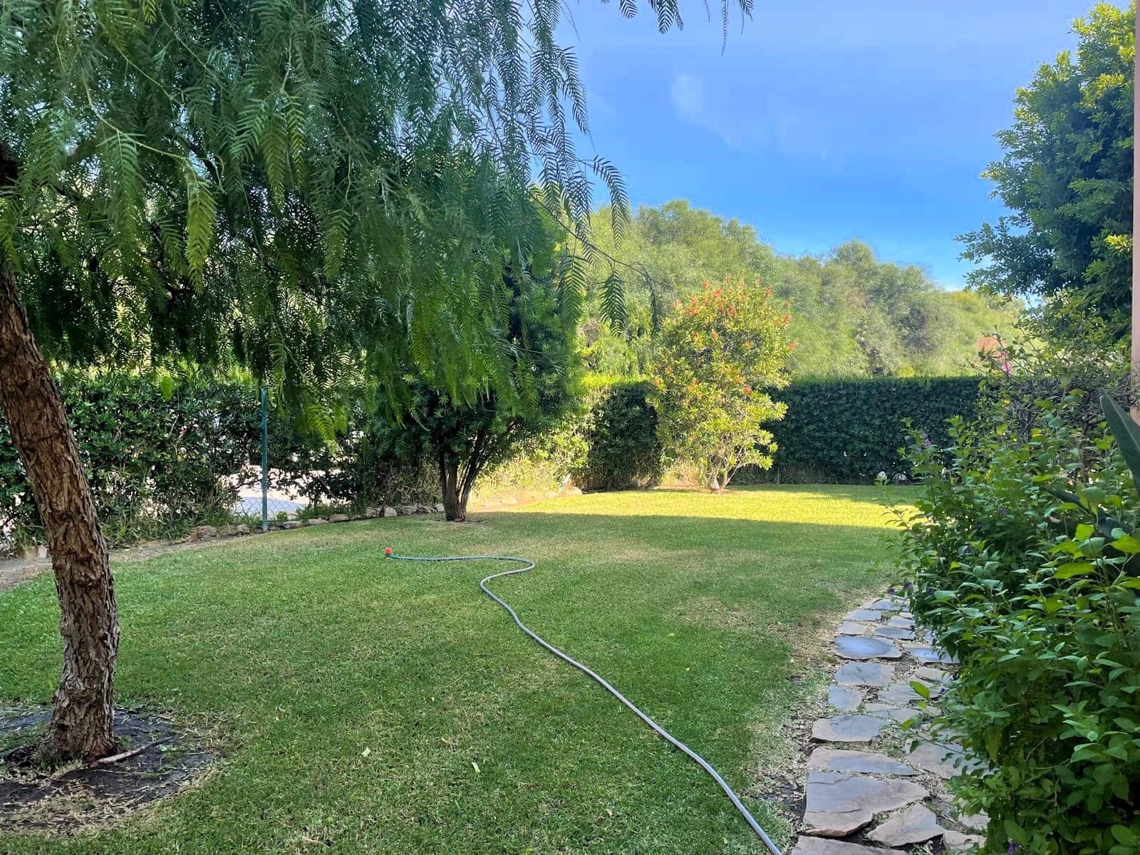 3 Zimmer Doppelhaus zu verkaufen in Manilva mit Pool Garage - 495.000 € (Ref: 9807471)