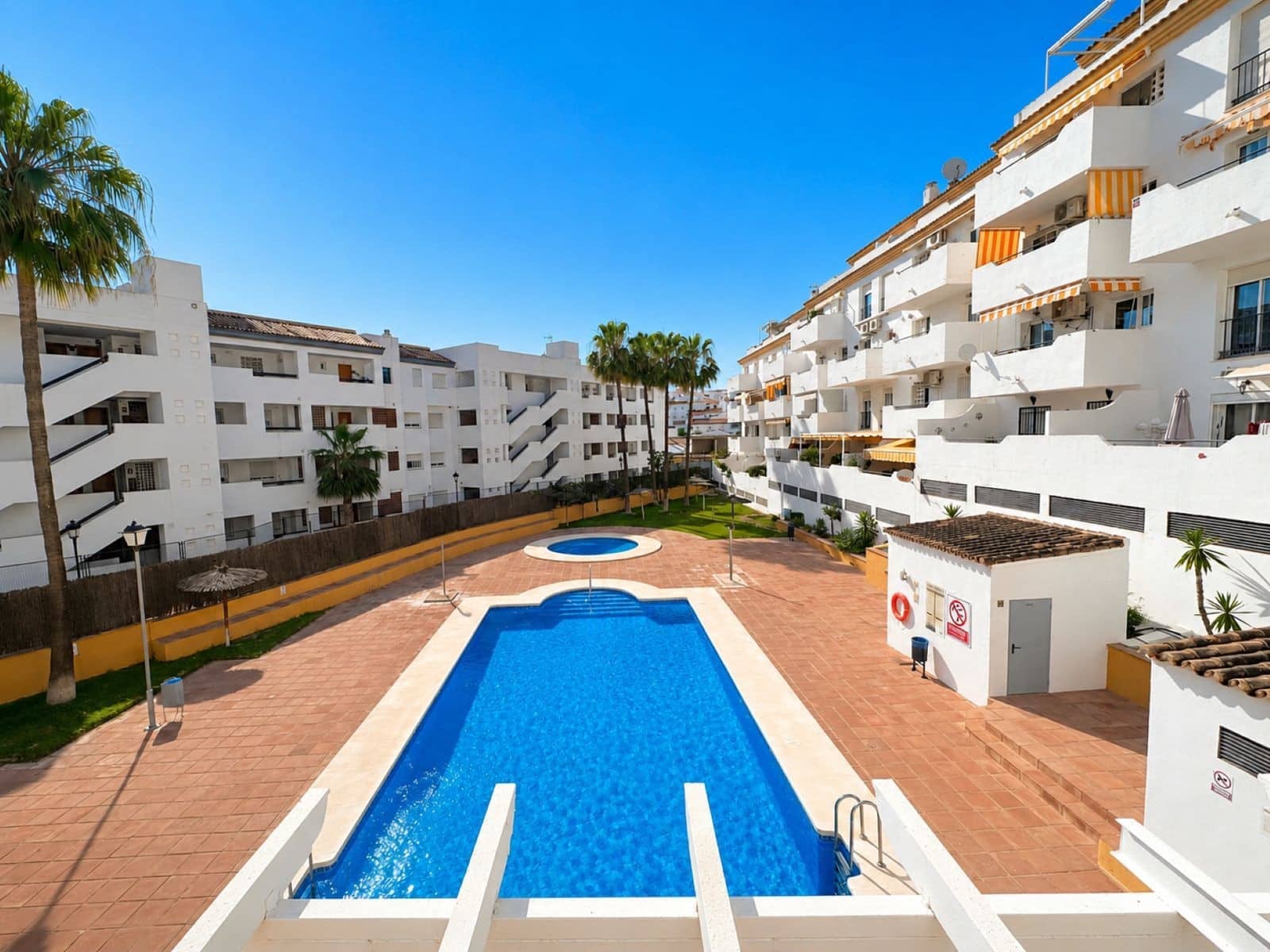 1 quarto Penthouse para venda em Manilva com piscina - 179 000 € (Ref: 9833033)