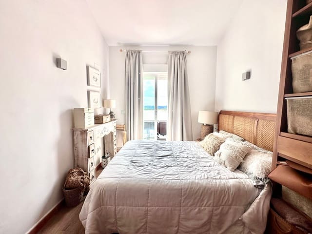 Ático de 1 habitación en Manilva en venta con piscina - 179.000 € (Ref: 9833033)