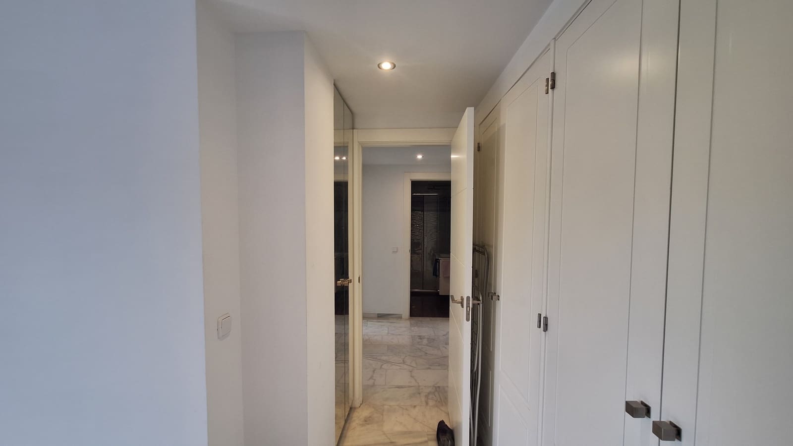 3 quarto Apartamento para venda em Estepona com piscina garagem - 395 000 € (Ref: 9833034)