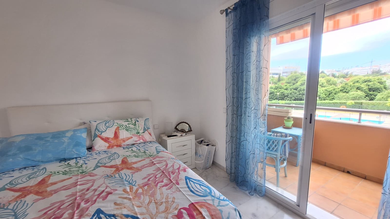 3 quarto Apartamento para venda em Estepona com piscina garagem - 395 000 € (Ref: 9833034)