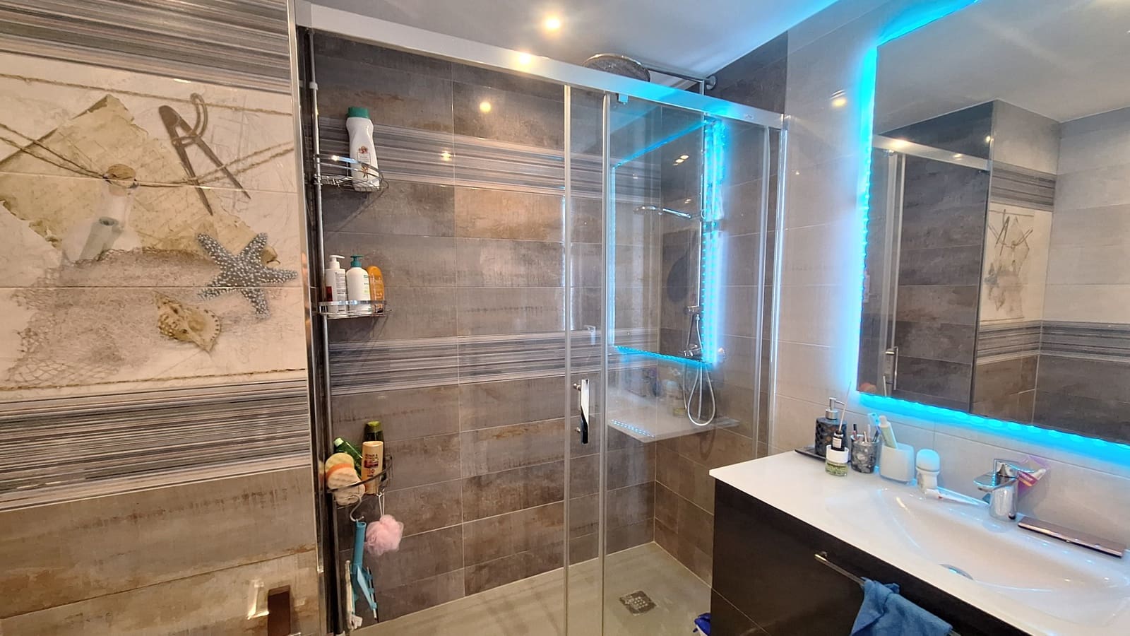3 quarto Apartamento para venda em Estepona com piscina garagem - 395 000 € (Ref: 9833034)