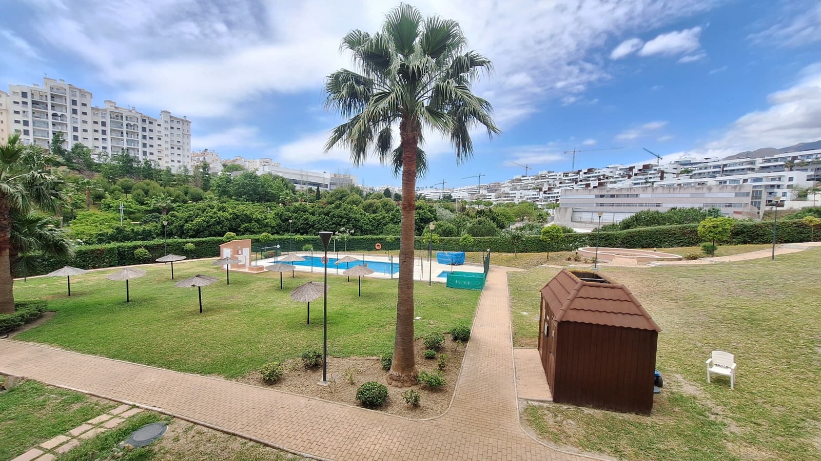 3 quarto Apartamento para venda em Estepona com piscina garagem - 395 000 € (Ref: 9833034)