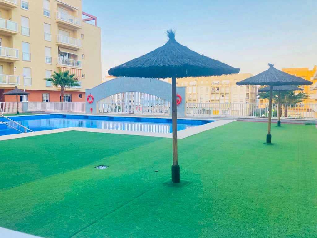 2 bedroom Flat for sale in San Luis de Sabinillas with pool - € 320,000 (Ref: 9834820)