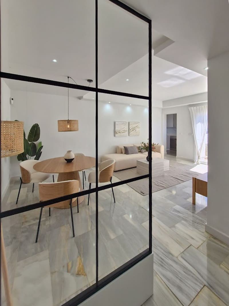 2 makuuhuone Huoneisto myytävänä paikassa Estepona mukana uima-altaan - 399 000 € (Ref: 9860838)
