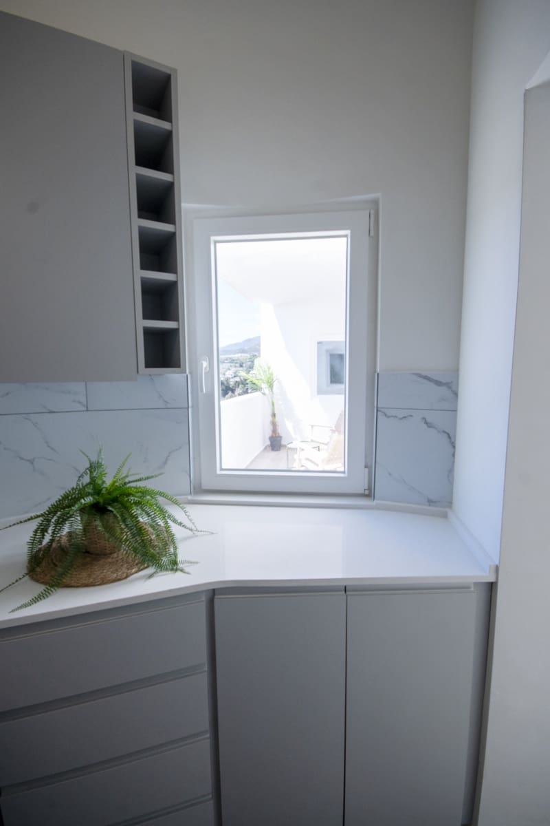 2 makuuhuone Huoneisto myytävänä paikassa Estepona mukana uima-altaan - 399 000 € (Ref: 9860838)