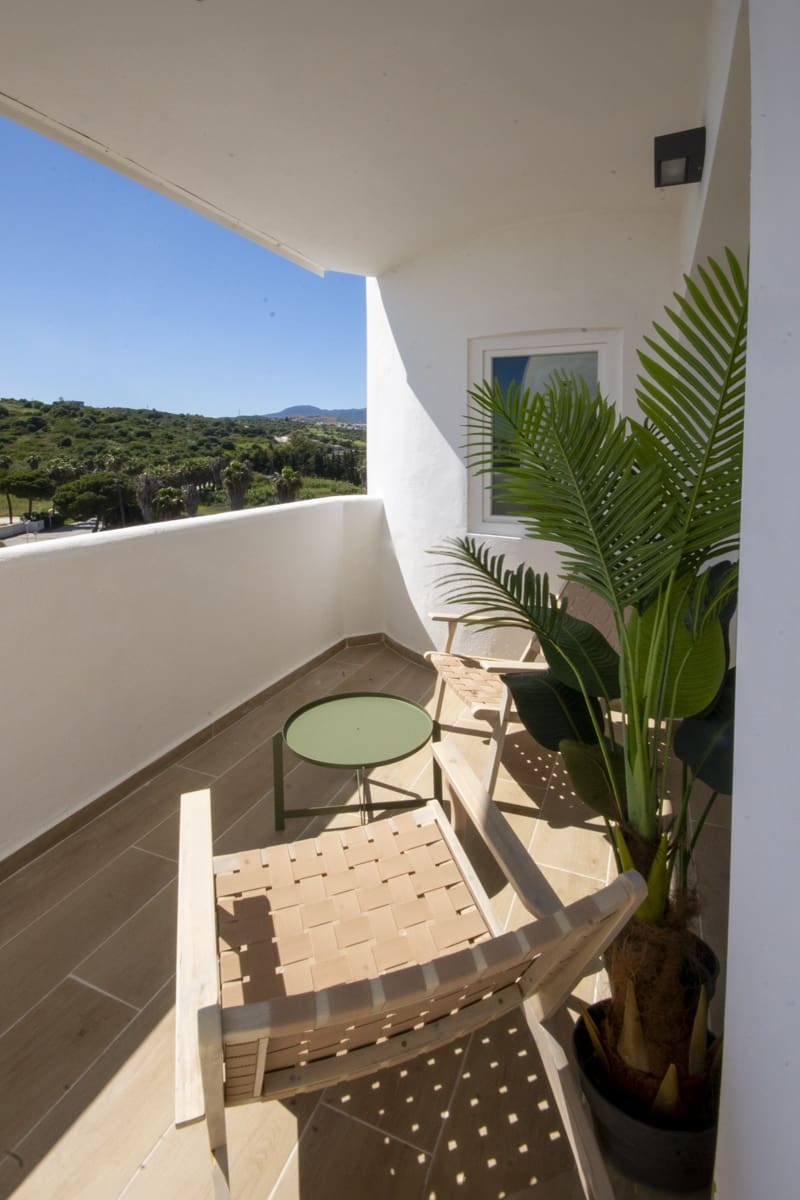 2 makuuhuone Huoneisto myytävänä paikassa Estepona mukana uima-altaan - 399 000 € (Ref: 9860838)