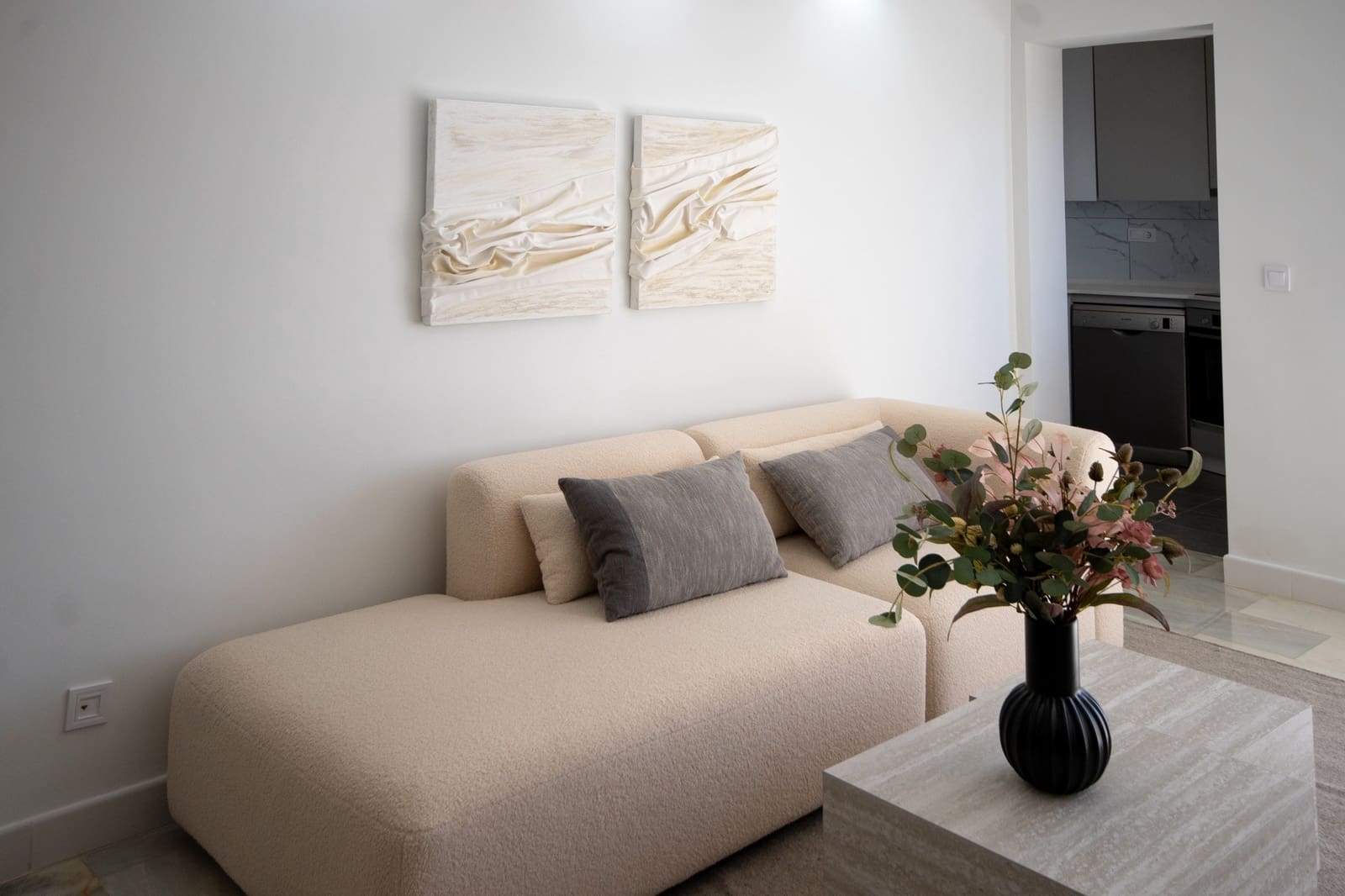 2 makuuhuone Huoneisto myytävänä paikassa Estepona mukana uima-altaan - 399 000 € (Ref: 9860838)