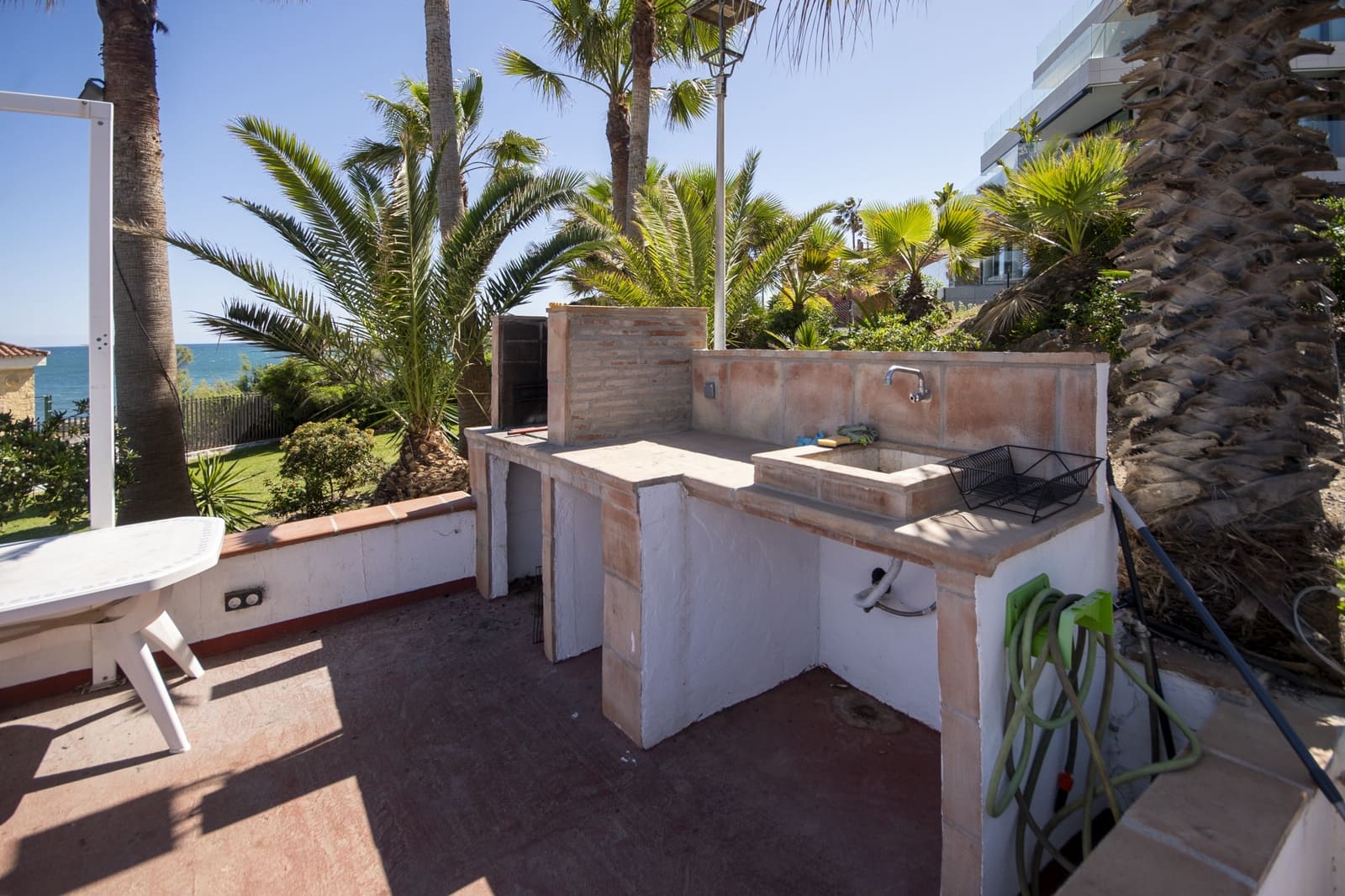 2 makuuhuone Huoneisto myytävänä paikassa Estepona mukana uima-altaan - 399 000 € (Ref: 9860838)