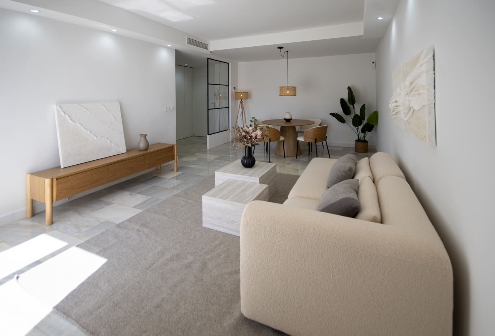 2 makuuhuone Huoneisto myytävänä paikassa Estepona mukana uima-altaan - 399 000 € (Ref: 9860838)