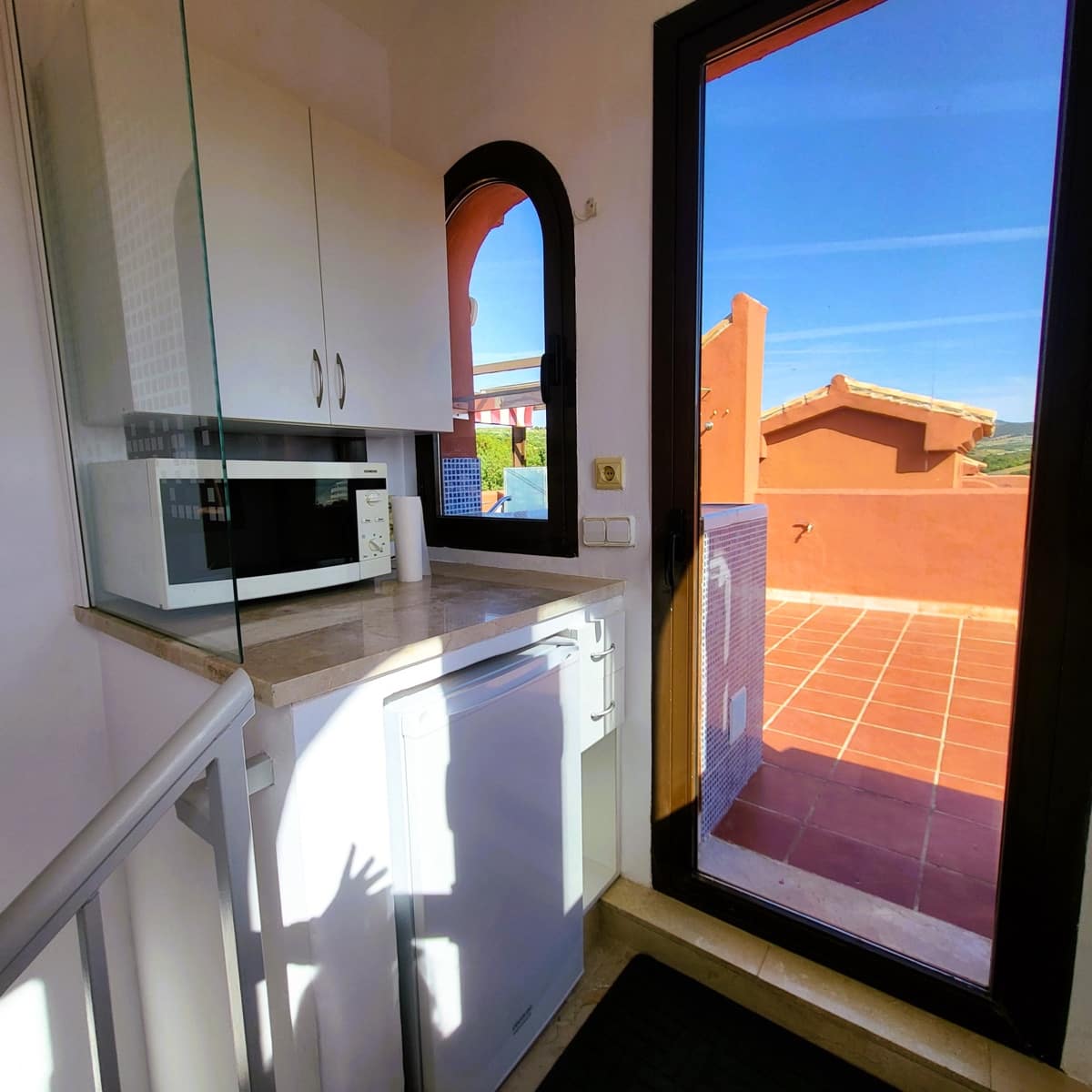 4 quarto Penthouse para venda em Estepona com piscina garagem - 455 000 € (Ref: 9863847)