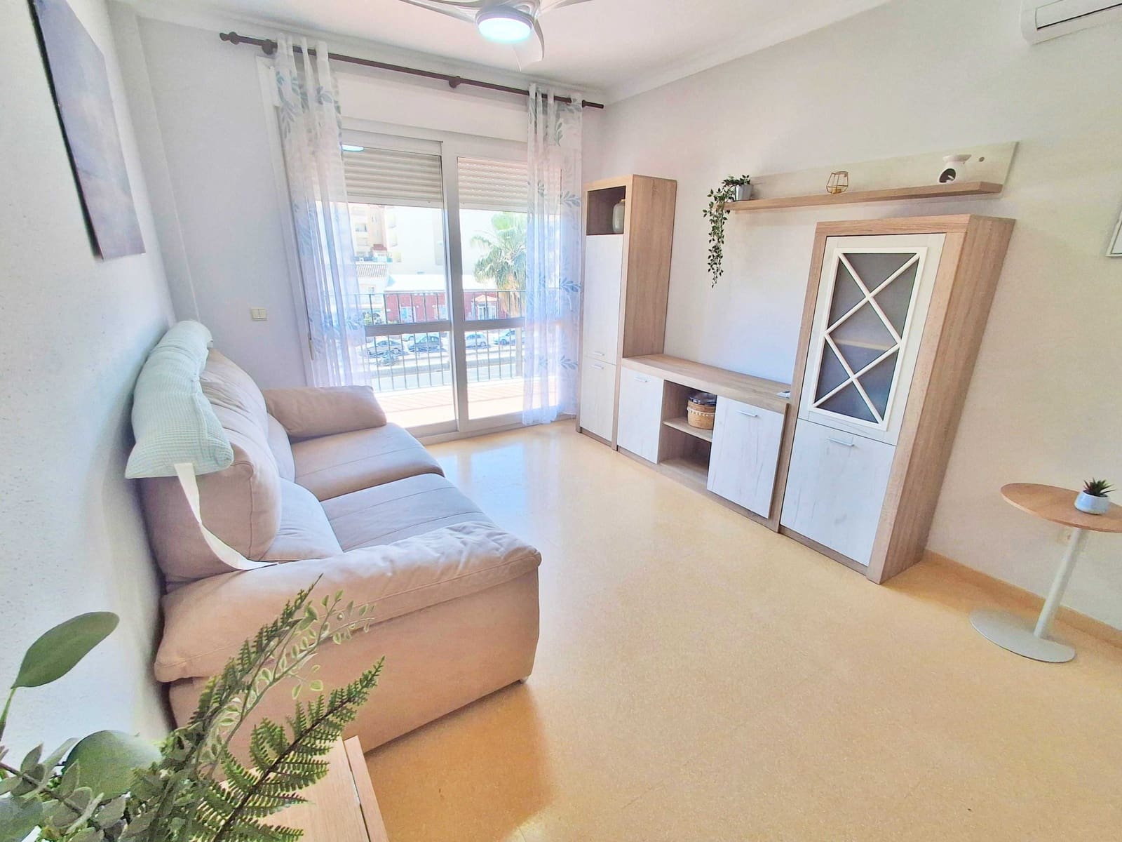 2 bedroom Flat for sale in San Luis de Sabinillas with pool - € 295,000 (Ref: 9877577)