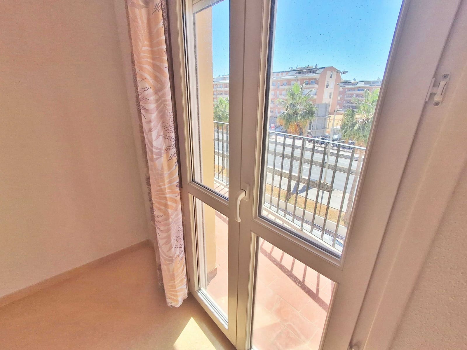 2 bedroom Flat for sale in San Luis de Sabinillas with pool - € 295,000 (Ref: 9877577)