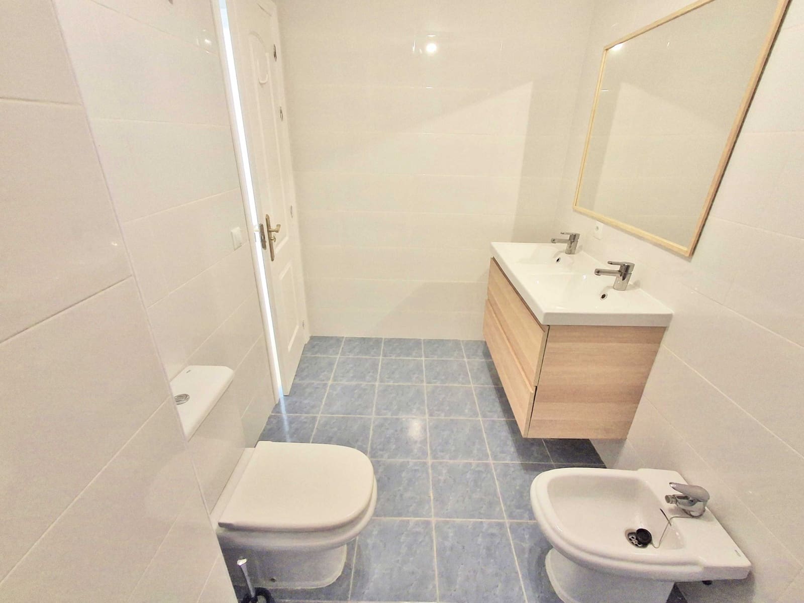 2 bedroom Flat for sale in San Luis de Sabinillas with pool - € 295,000 (Ref: 9877577)