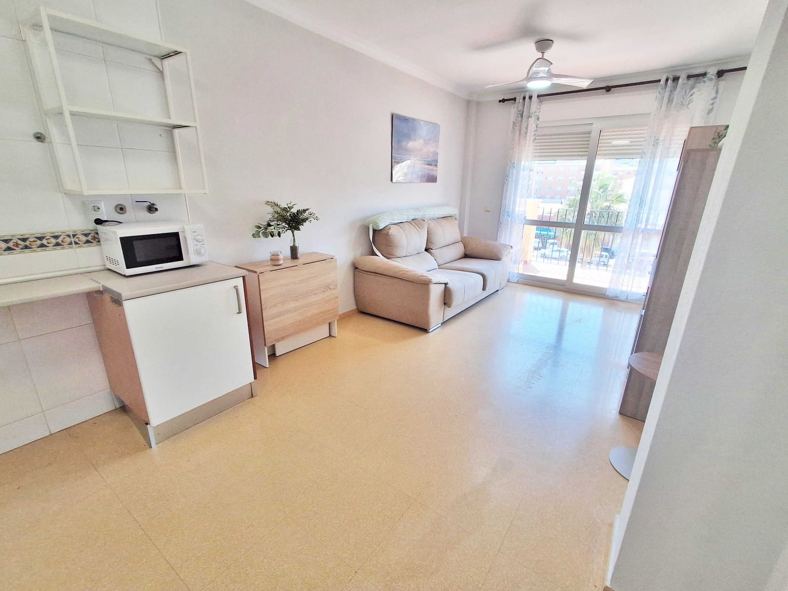 2 bedroom Flat for sale in San Luis de Sabinillas with pool - € 295,000 (Ref: 9877577)