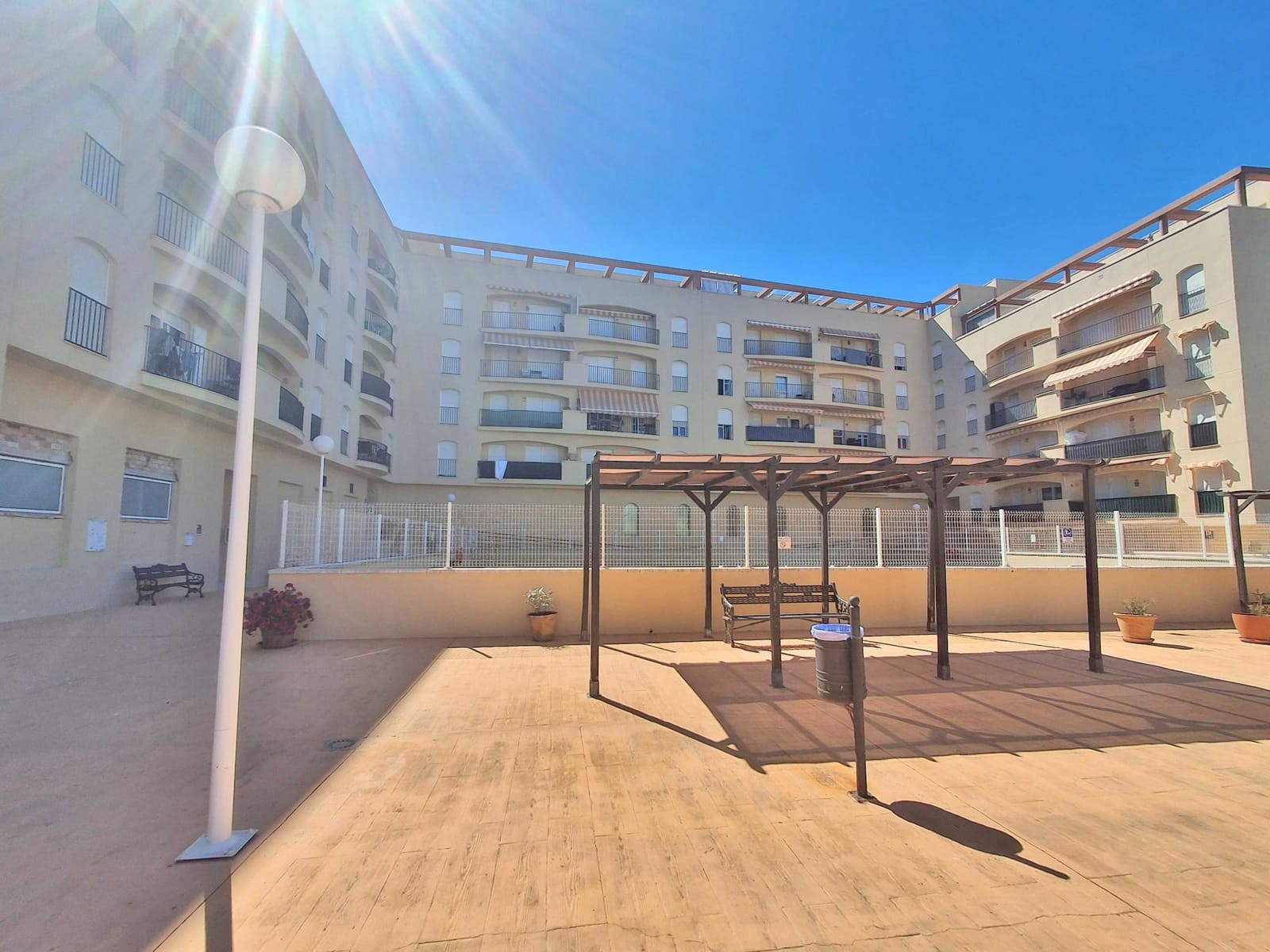2 bedroom Flat for sale in San Luis de Sabinillas with pool - € 295,000 (Ref: 9877577)