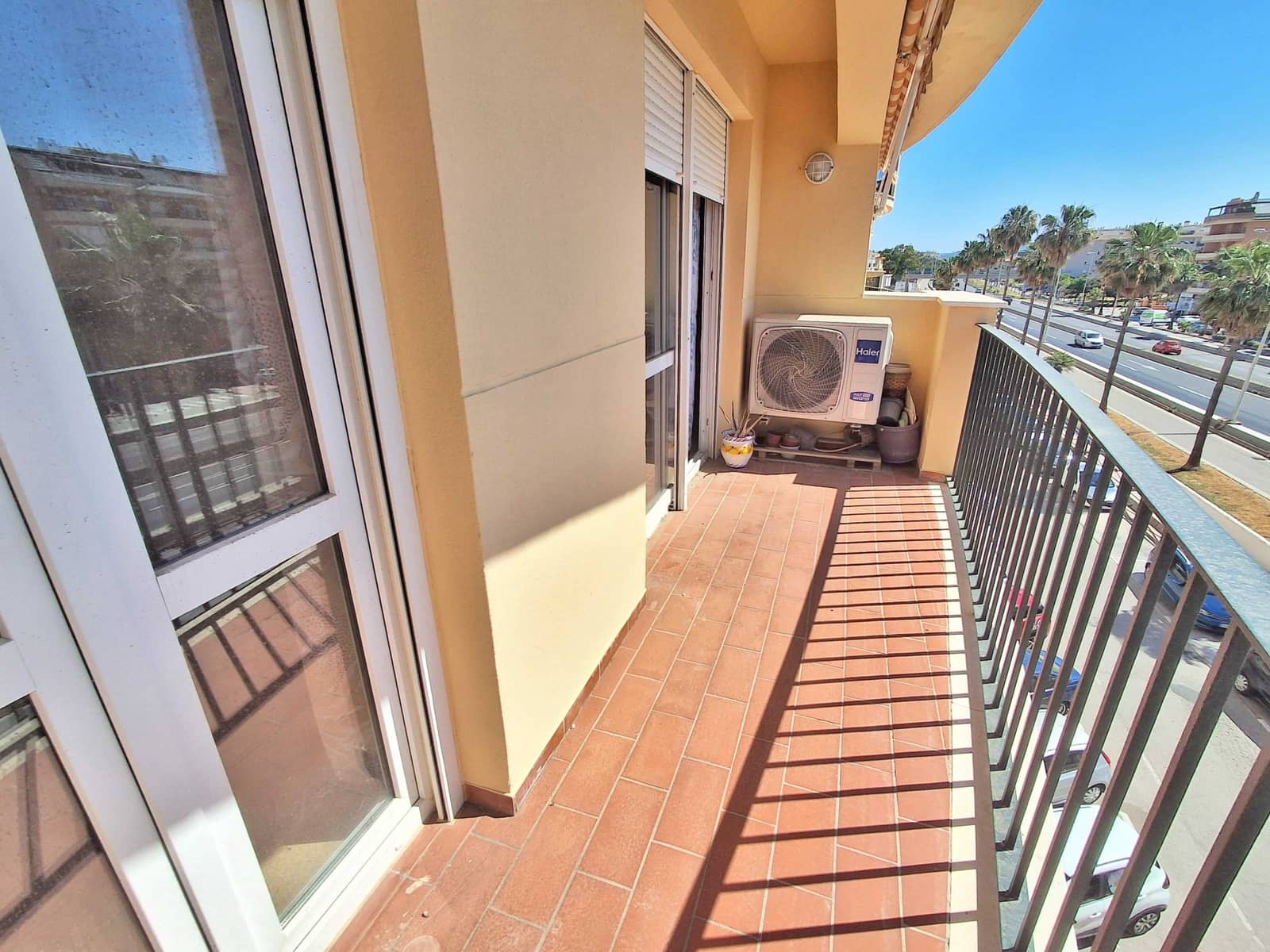 2 bedroom Flat for sale in San Luis de Sabinillas with pool - € 295,000 (Ref: 9877577)