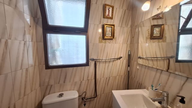 5 soveværelse Erhverv til salg i Estepona - € 930.000 (Ref: 9877581)