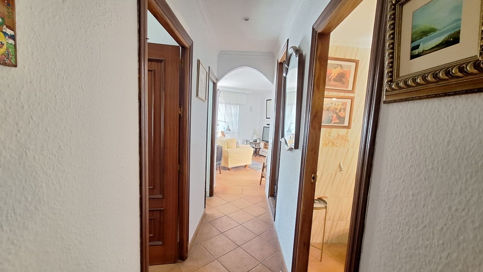 5 soveværelse Erhverv til salg i Estepona - € 930.000 (Ref: 9877581)