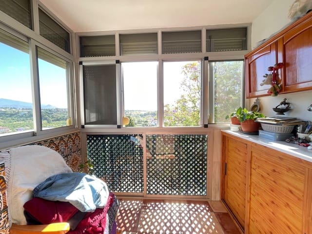 3 Zimmer Apartment zu verkaufen in Estepona - 275.000 € (Ref: 9877888)