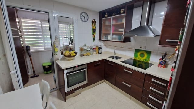 4 slaapkamer Appartement te koop in Huerta Nueva, Estepona met garage - € 550.000 (Ref: 9880311)