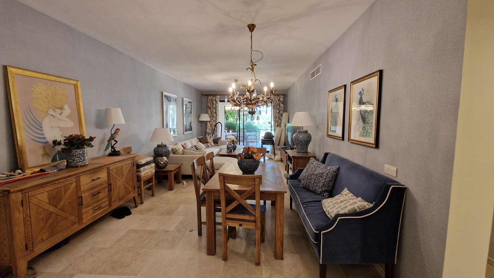 2 bedroom Apartment for sale in Estepona with pool - € 360,000 (Ref: 9880312)