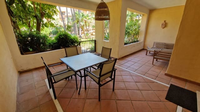 2 bedroom Apartment for sale in Estepona with pool - € 360,000 (Ref: 9880312)