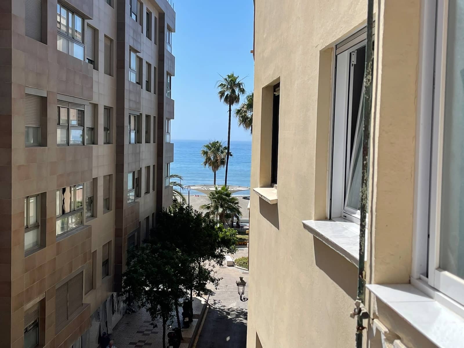 2 bedroom Apartment for sale in Estepona - € 360,570 (Ref: 9889541)