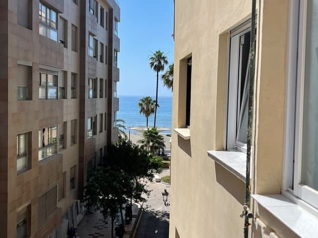 2 bedroom Apartment for sale in Estepona - € 360,570 (Ref: 9889541)