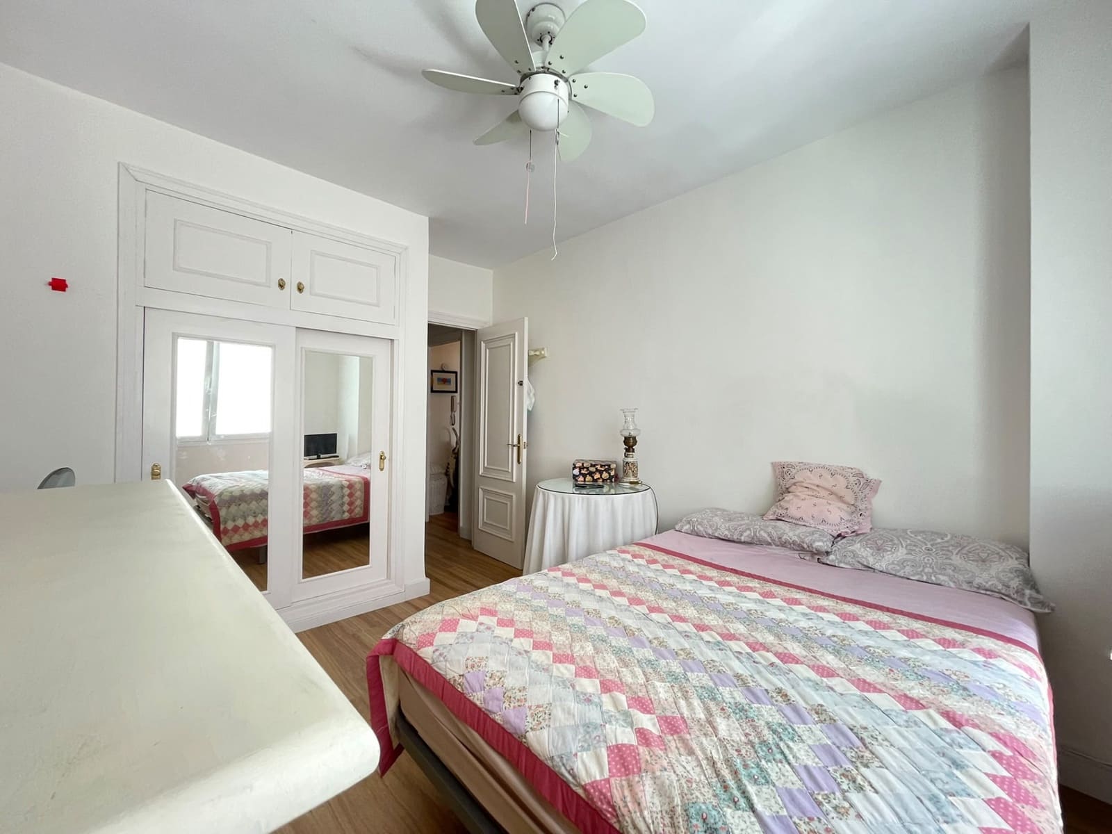 2 bedroom Apartment for sale in Estepona - € 360,570 (Ref: 9889541)