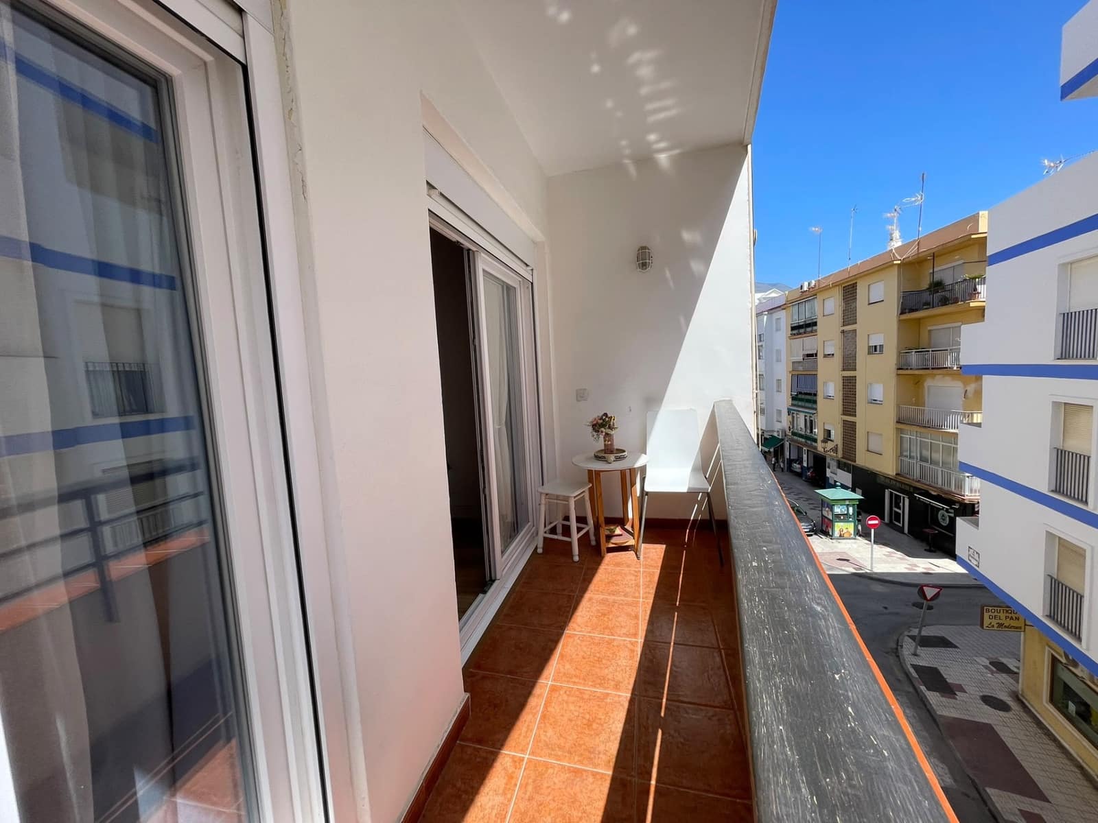 2 bedroom Apartment for sale in Estepona - € 360,570 (Ref: 9889541)