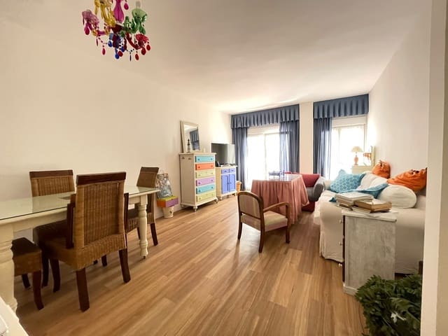 2 bedroom Apartment for sale in Estepona - € 360,570 (Ref: 9889541)