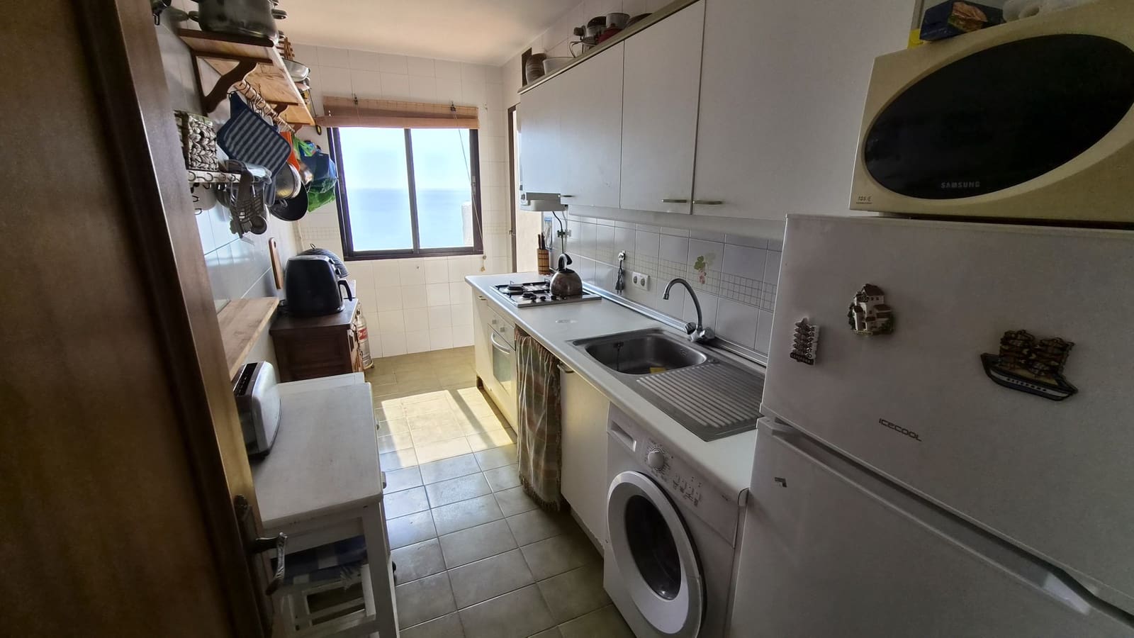 2 quarto Apartamento para venda em Estepona com piscina - 450 000 € (Ref: 9895184)