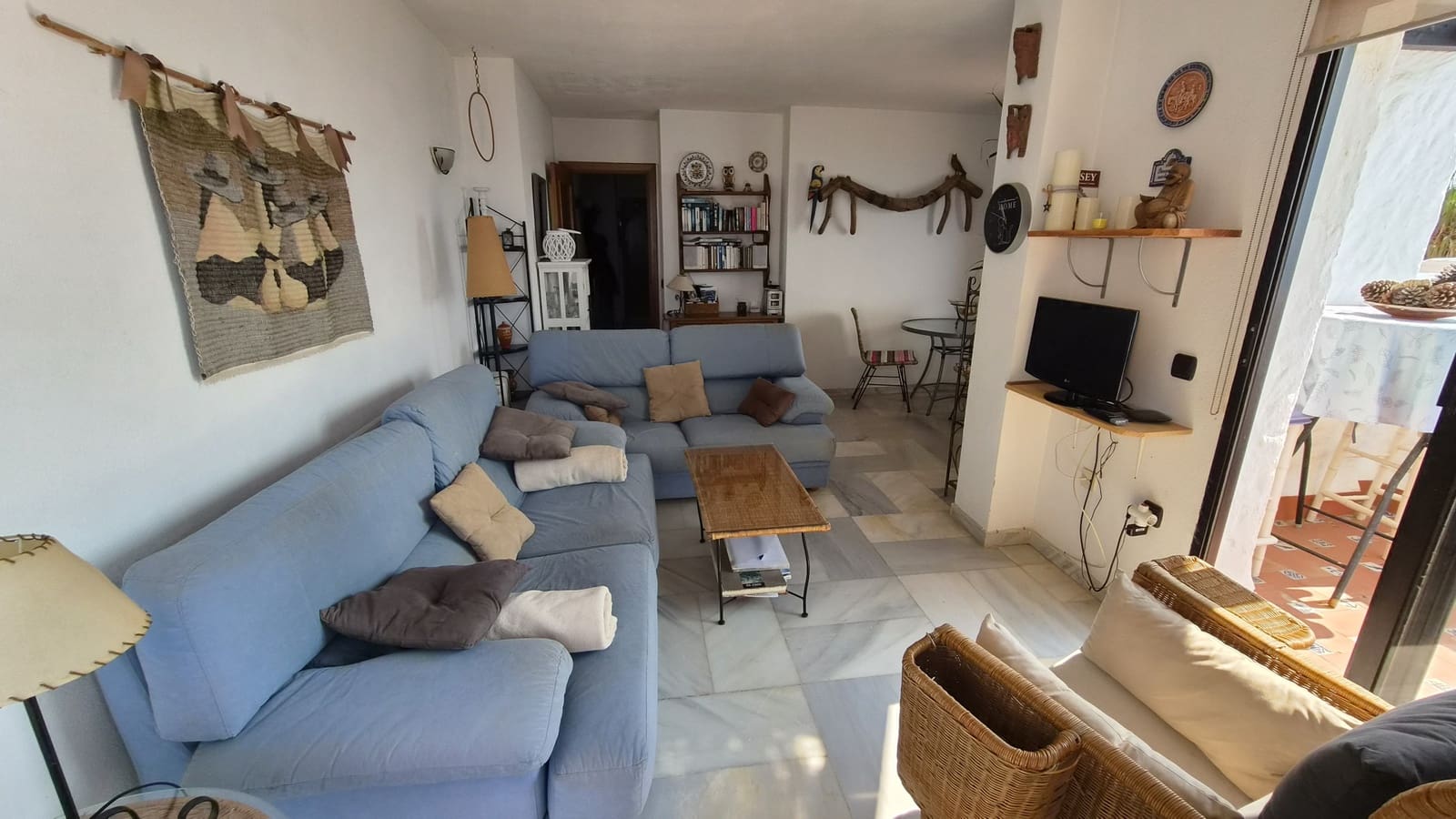 2 quarto Apartamento para venda em Estepona com piscina - 450 000 € (Ref: 9895184)