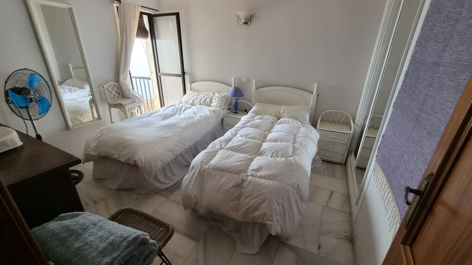 2 quarto Apartamento para venda em Estepona com piscina - 450 000 € (Ref: 9895184)