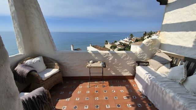 2 quarto Apartamento para venda em Estepona com piscina - 450 000 € (Ref: 9895184)
