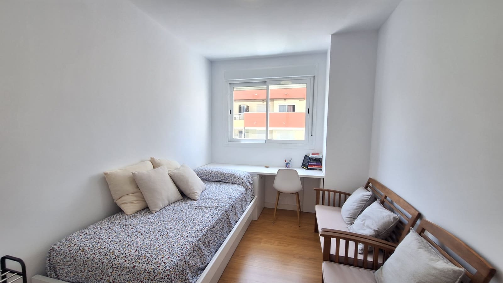 Piso de 3 habitaciones en Estepona en venta con piscina garaje - 384.500 € (Ref: 9921507)