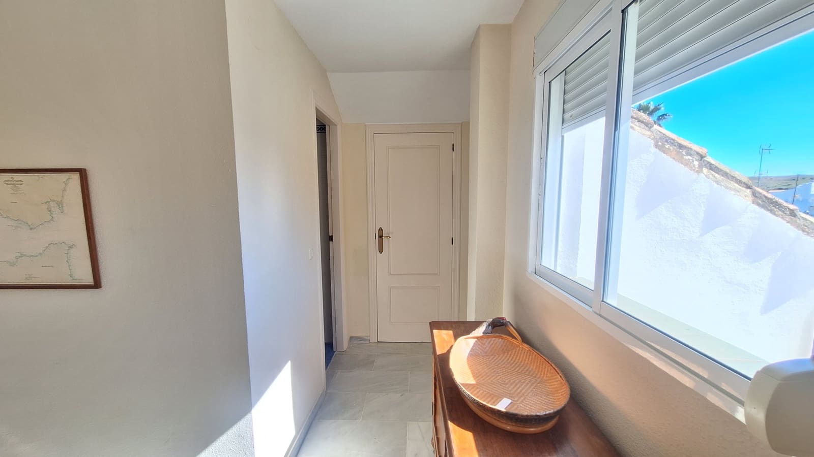 4 bedroom Townhouse for sale in Estepona with pool garage - € 680,000 (Ref: 9921508)